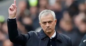 勒沃库森VS法兰克福：德甲巅峰对决，球星表现决定胜负